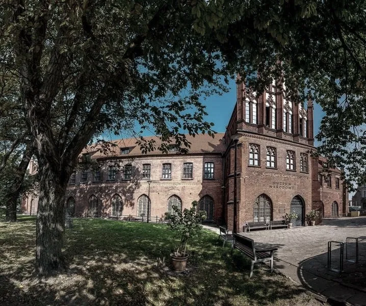 Muzeum sztuki i techniki japońskiej: zanurz się w fascynującą historię oraz niezwykłe kolekcje