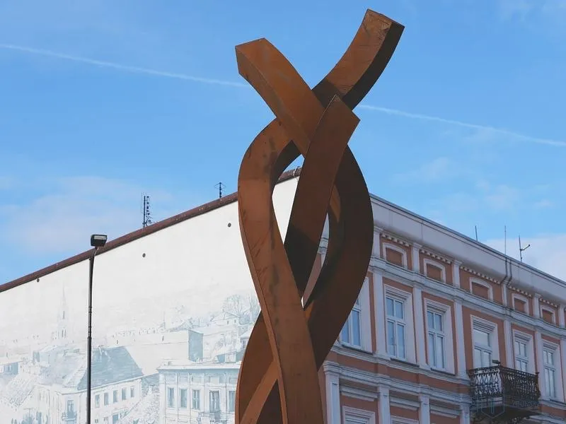 Niezapomniane dzieła sztuki rzeźba, które kształtowały historię artystyczną