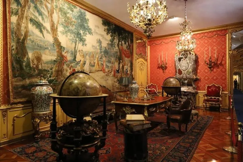 Odkryj Muzeum sztuki dekoracyjnej w Pradze: podróż przez historię, zbiory i fascynujące wystawy