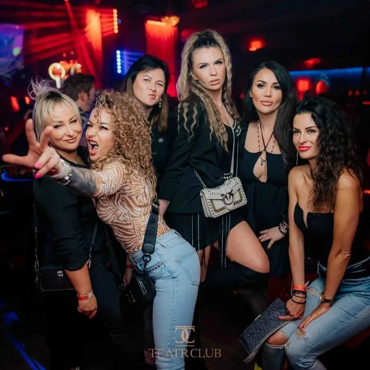 Teatr Club Łódź – odkryj magiczne wydarzenia i muzykę na żywo