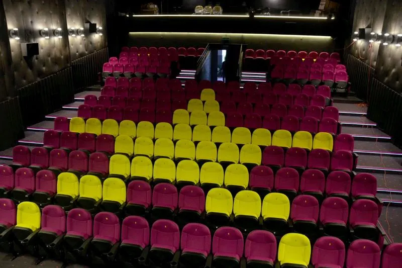 Zanurz się w świat kina: aktualny repertuar i bilety w kinie teatr Wronki