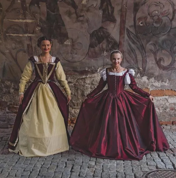 Stylowe ubieranie do teatru